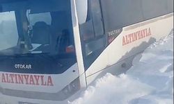 Tipide mahsur kalan midibüstekilerin yardımına köylüler koştu