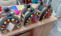 Beypazarı'nın son semercisi geçimini maket semer yaparak sağlıyor