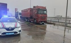 Edirne'de taşıma sınırını aşan 2 kamyon sürücüsüne 159 bin lira ceza