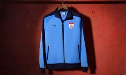 Galatasaray'ın 1980-81 sezonu formaları retro koleksiyon ve 5 yıldızla yeniden hayat buluyor