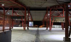 İftar çadırında görevli belediye personeline bıçaklı saldıran şüpheliye gözaltı