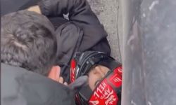 İstanbul- Ataşehir'de sürücüsünün direksiyon başında fenalaştığı otomobil zincirleme kazaya neden oldu