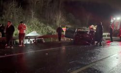 İstanbul - Beykoz'da otomobil ile hafif ticari araç kafa kafaya çarpıştı: 1 ölü, 5 yaralı