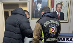 İstanbul - Ümraniye'de tartıştığı kişinin aracının önünü kesen sürücü yakalandı