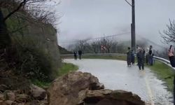 Mahalle yolu heyelan nedeniyle ulaşıma kapandı