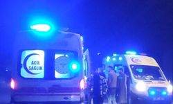 Mardin'de kayganlaşan yolda 3 araç şarampole devrildi: 9 yaralı