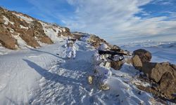 Mehmetçikten karlı arazide hudut güvenliği faaliyeti