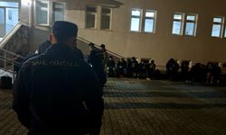 Milas'ta mahsur kalan 44 kaçak göçmen kurtarıldı