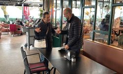 Yüzde 90 bedensel engelli, tek eliyle 3 kitap yazdı