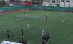 Artvin'de amatör maçta tekmeli yumruklu kavga kamerada