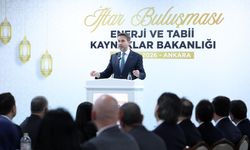 Bakan Bayraktar, bakanlık çalışanlarıyla iftarda bir araya geldi