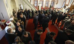 Bakan Güler, bayram namazını Hatay'daki tarihi caminde kıldı