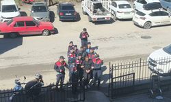 Çalıştıkları inşaattan ücret alamayan işçiler fotokopi makinesini çalmış