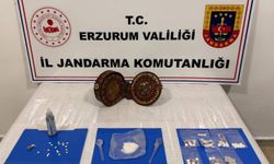 Erzurum'da ceylan derisine yazılmış altın işlemeli Tevrat ele geçirildi