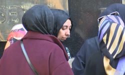 İstanbul - Fatih'te gelinlik mağazasında yangın; mahsur kalan 2 kişi kurtarıldı