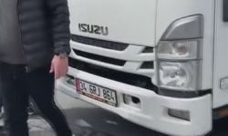 İstanbul - Zeytinburnu'nda iki kamyonet şoförünün trafikteki kavgası kamerada
