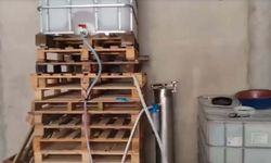 İzmir merkezli 4 ilde operasyon; 40,2 ton taklit etiketli etil alkol ele geçirildi