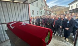 Kazada ölen ambulans şoförü toprağa verildi