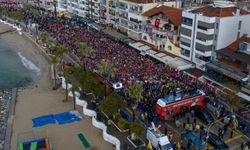 Özgür Özel: Ne Ömer'i ne Ekrem'i veririz / Ek fotoğraflar