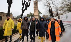 Şanlıurfa'da sağanak nedeniyle cadde ve sokaklar göle döndü (2)