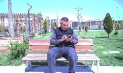 1,5 milyon liralık altınlarını 'polis' olarak tanıtan dolandırıcılara kaptırmıştı; uyarıda bulundu