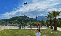 2 yaşındaki İnci, emziğe dronla veda etti