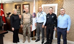 909 bin liralık dolandırıcılığı önleyen güvenlik görevlisine teşekkür belgesi