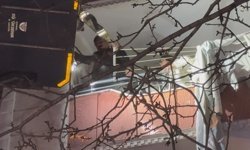 Avcılar'da 4 katlı binada yangın; mahsur kalan 20 kişi kurtarıldı