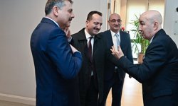 Bakan Çiftçi, 15 Temmuz Gazisi Aslan'ı ziyaret etti