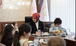 Bakan Göktaş, şehit ve gazi çocuklarıyla buluştu