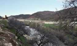 Bingöl'de heyelan nedeniyle yol ulaşıma kapandı