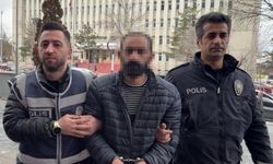 Bisikletle ekmek almaya giderken otomobilin çarptığı 'Alperen' ağır yaralandı (2)