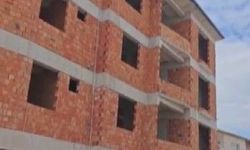 Çalıştığı inşaatın çatısından düşüp öldü