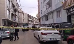 Evinde boğazı kesilerek öldürüldü