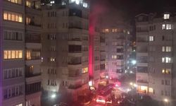 Evinde çıkan yangında ağır yaralandı