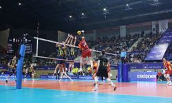 Galatasaray HDI Sigorta, Fenerbahçe Medicana'yı 3-1 mağlup ederek Kupa Voley'de finale yükseldi
