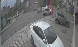 İki cipin çarpıştığı kaza kamerada: 7 yaralı