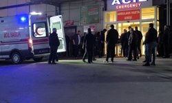 Kavgayı ayırmak isterken tabanca ile yaralandı