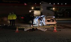 Kontrolden çıkıp, takla atan otomobilin çarptığı TIR sürücüsü öldü