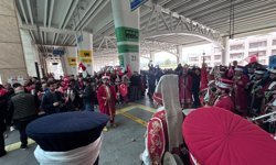 Milli güreşçi Rıza Kayaalp'e Ankara'da coşkulu karşılama