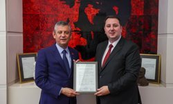 Özel, Kuzey Makedonya'dan THP heyeti ile görüştü