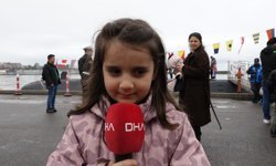 Trabzon'da çocuklardan 'TCG Preveze' denizaltısına ilgi