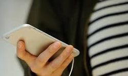 Cep Telefonu Tarifelerine Zam Geldi!