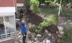 Amasya'da istinat duvarının çökme anı kamerada