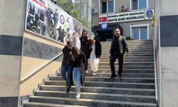 Beşiktaş'ta polisin dikkatiyle iki hırsız suçüstü yakalandı