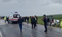 Çorum'da iki otomobil çarpıştı: 6 yaralı