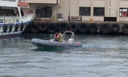 Kadıköy'de vapura binen Azerbaycanlı kadın kayboldu; çantası bulundu denizde aranıyor