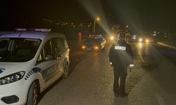 Kırıkkale'de hafif ticari araç şarampole devrildi; 1 ölü, 3 yaralı