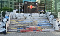 Saman balyalarının 40 bin paket kaçak sigara ele geçirildi