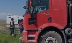 Tamir etmek için çıktığı elektrik direğinde akıma kapılıp mahsur kaldı